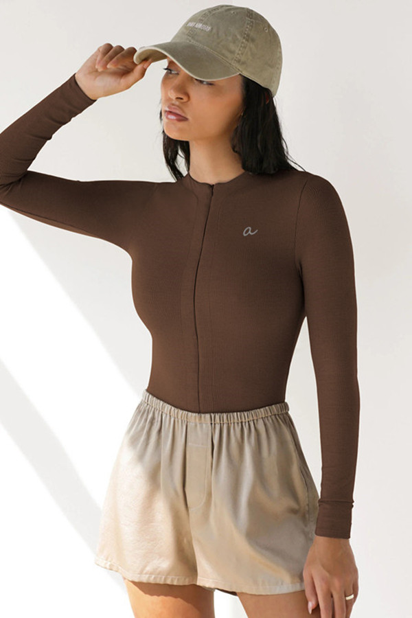 XX626 Hot Selling US Style Yoga Jumpsuit Slim Fit Knit Bodycon Knitted Romper with Zipper 3/4 Shorts Trendy Bodysuit EKCW
