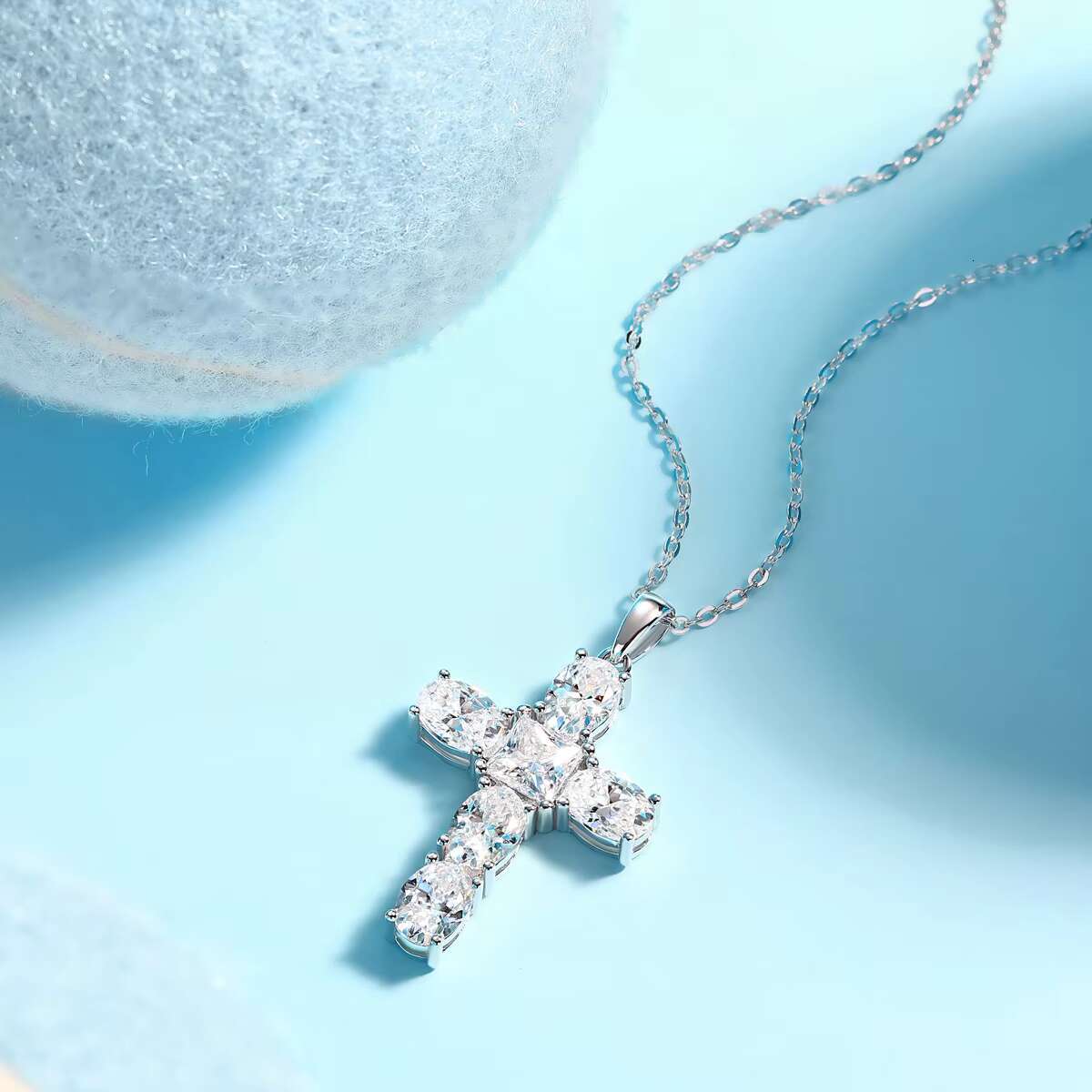 Asymmetric Moissanite Cross Pendant Necklace 925 Silver Sparkling Moissanite Jewelry for Gift Wedding Anniversary Fashion Style