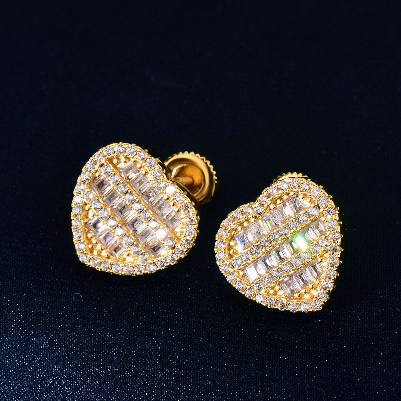 Luxury Jewelry Hip Hop Trapezoid Small Heart Earrings Minimalist Full Diamond Designer Premium Bling Bling Pass the diamond tester