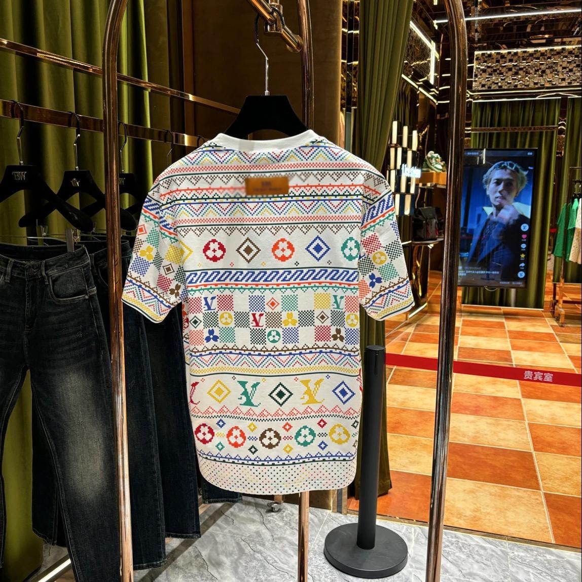 Summer's new trendy, fashionable and versatile short-sleeved T-shirts with color printing for both men and women 2025