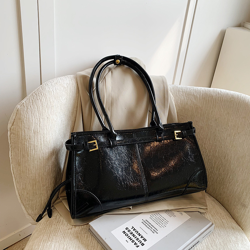 Beibei Shangpin 2025 High-end Fashion P House New Underarm Large and Small Handbag Shoulder Crossbody Trendy Women's Bag