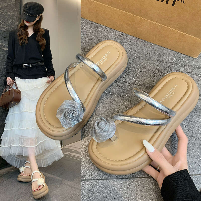 Stepping on Clouds Flower Thick-Soled for free shipping Women Summer Outdoor 2025 New Fairy Style Platform Fashion Sandals