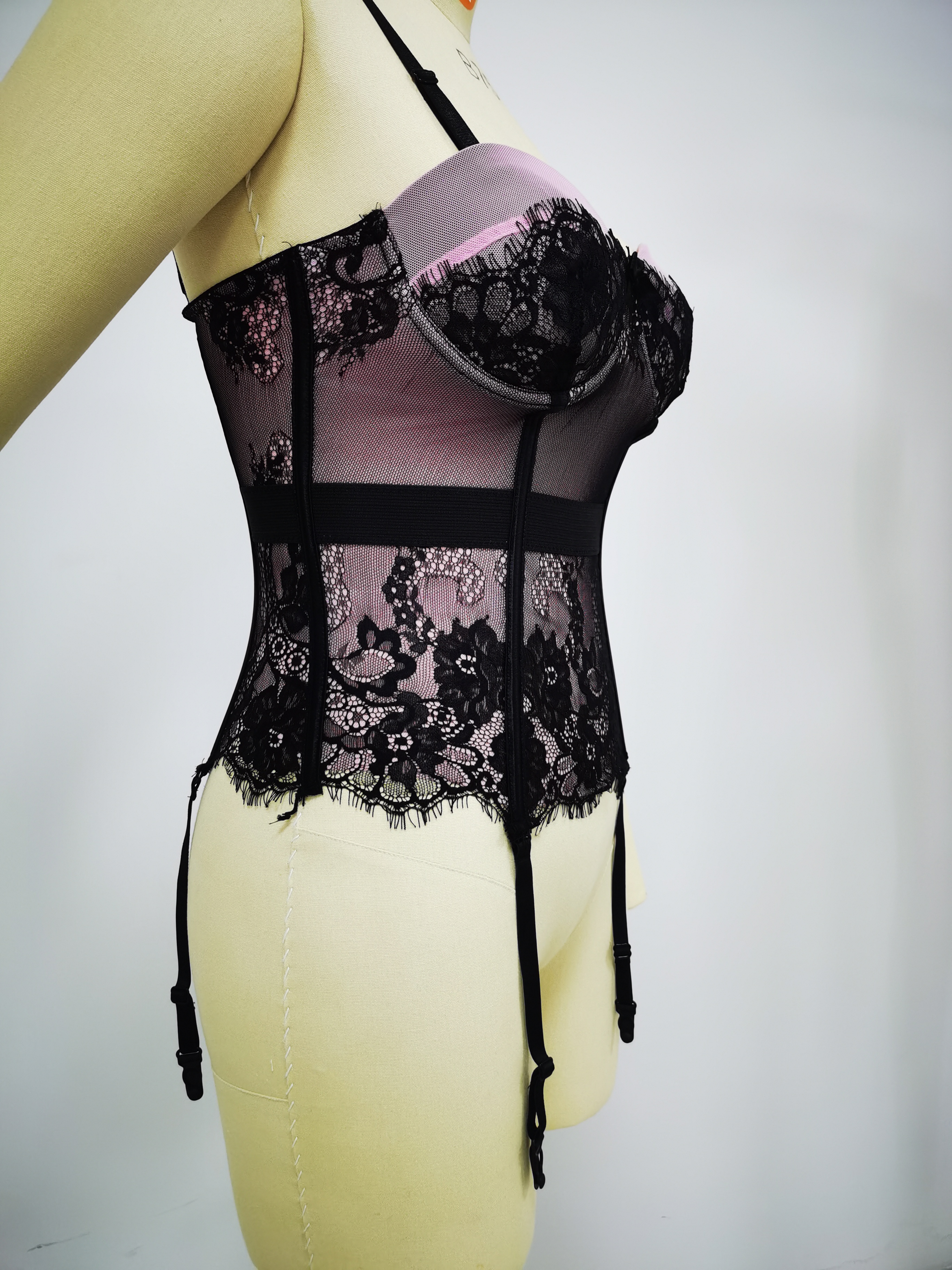 Hanging shoulders eyelashes lace steel rims chest support underwear with garters corset court attire a wide range of styles