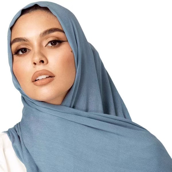 T1097 Hot sale Malay solid color cotton headscarf monochrome thin modal breathable scarf