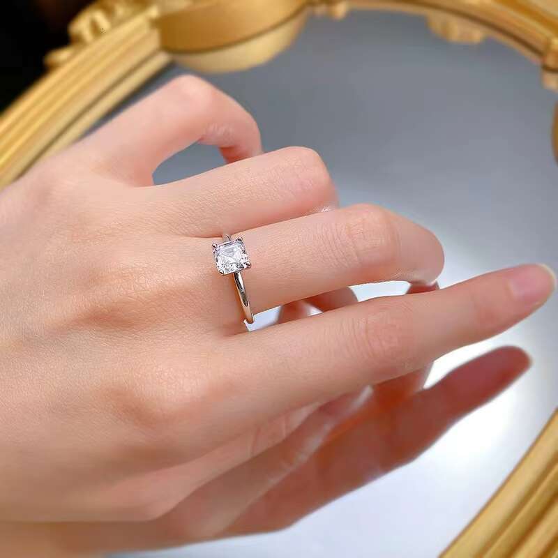 High Quality S925 Sterling Silver Womens Rings 1ct Assher Cut VVS1 D Color Moissanite Diamond Elegant VVS1 D Moissanite Jewelry
