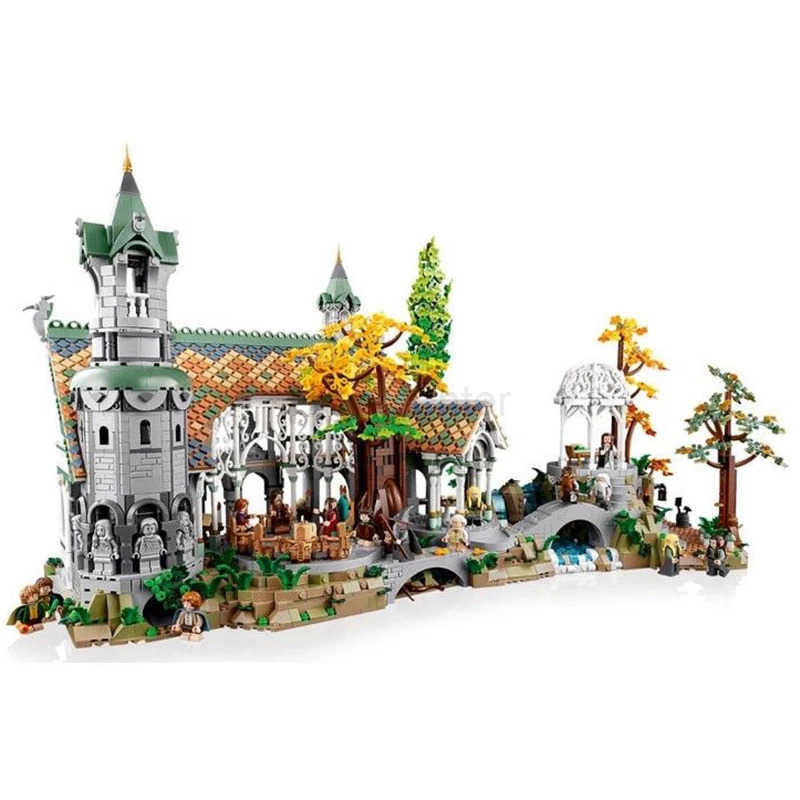 DISNEY In Stock 2025 NEW 6167pcs Movie Series of the Rings Street View Desktop Decoration Model Compatible with 10316 Style for Kids Gifts W20250630