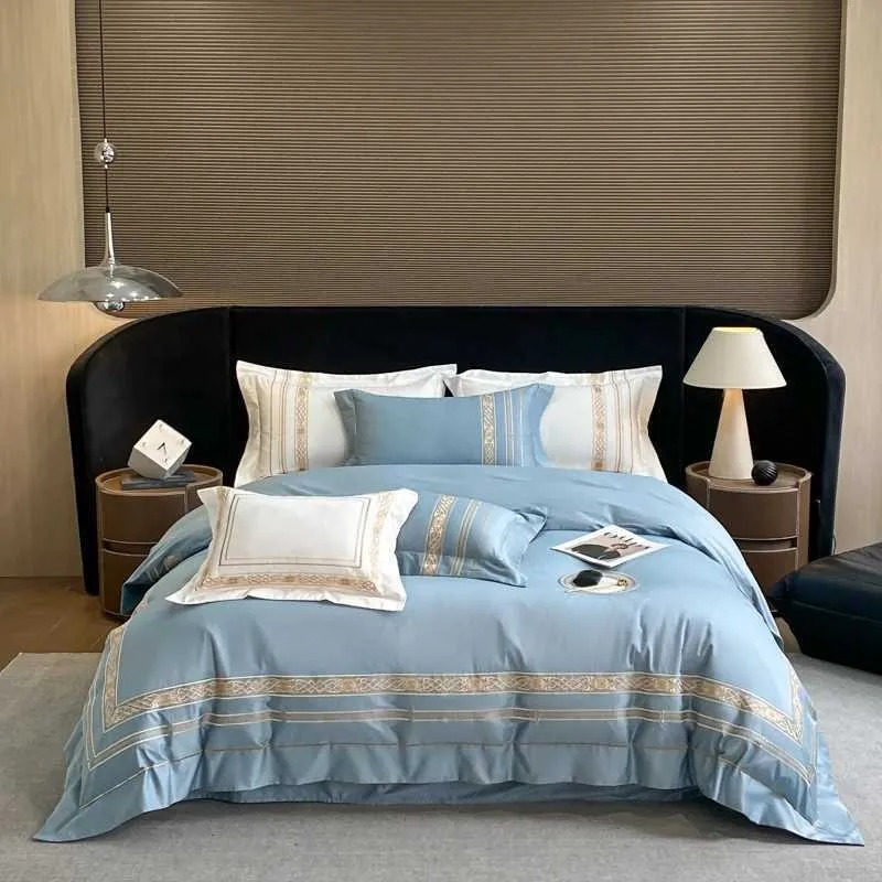 XJ2 Stylish Soft-Pink Flannelette Bedding Collection: Includes Duvet Cover and Pillowcases