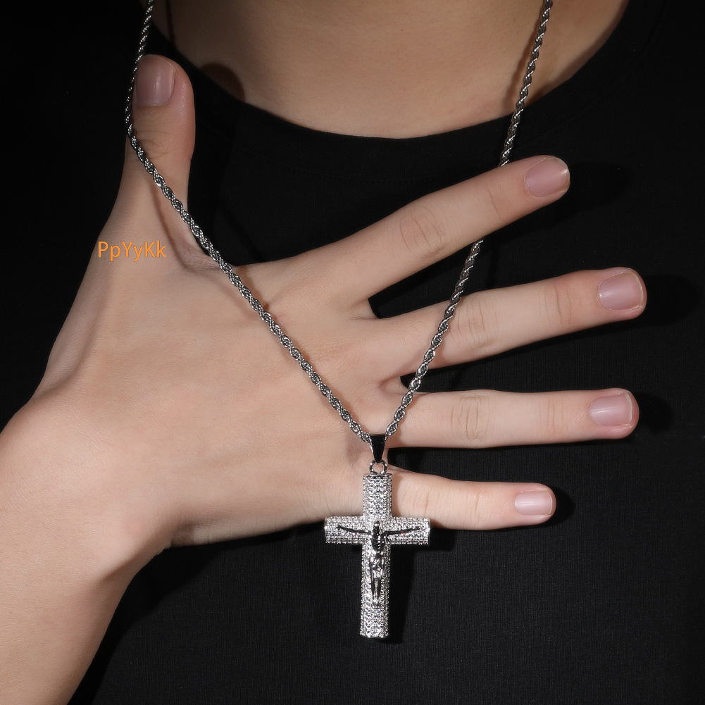 Luxury Jewelry High Quality Luxury Full Iced Cross Pendant Necklace Streetwear Hip Hop Moissanite Necklace Rap Designer Accessory Pass the diamond tes