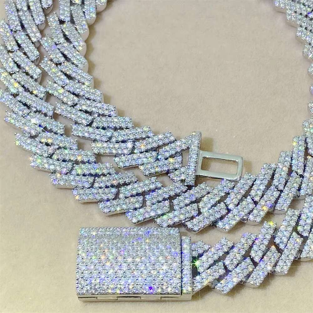 Hip Hop Trend Tested 925 Sterling Silver VVS Moissanite Cuban Chain 10mm Iced out Full Moissanite Necklace Gold Plated for Gift