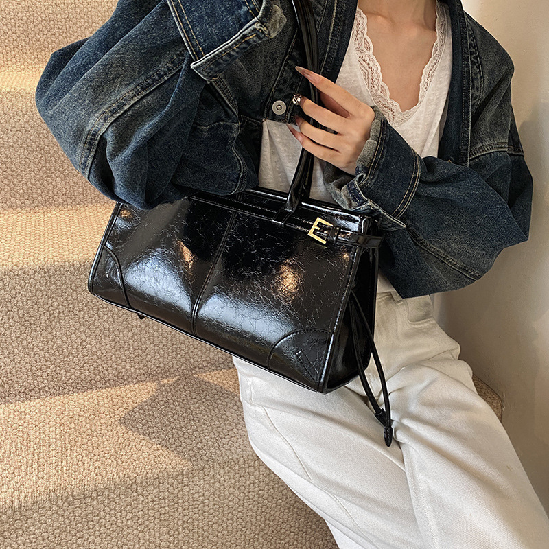 Beibei Shangpin 2025 High-end Fashion P House New Underarm Large and Small Handbag Shoulder Crossbody Trendy Women's Bag