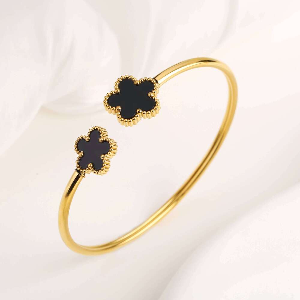 New Creative Stainless Steel Plant Five-Leaf wer Open Bangle Simple For Woman Girl Fashion Party Jewelry Accessories Clover