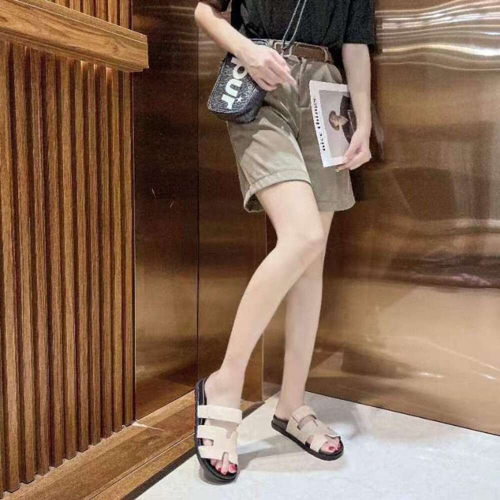 2025 Spring Summer New Slippers Uncle Thick Flat Sole Internet Celebrity Fashion Casual Beach Outdoor H Sandals
