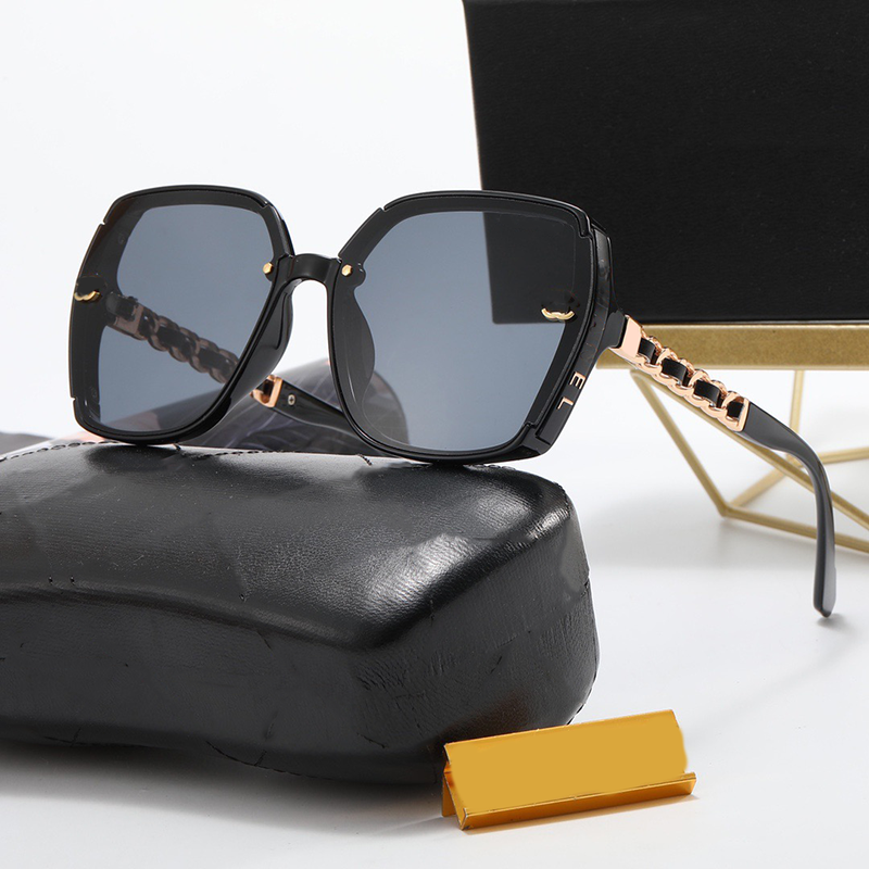 Designer Sunglasses Travel For Women PC Metal Square Frame Gift Select High-Quality Classisc Outdoor Shades Beach