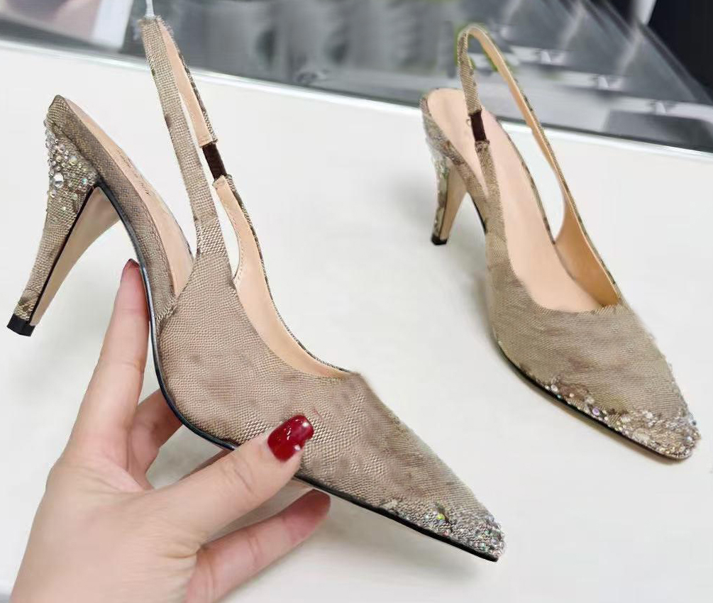 Designer High heels Sandals Ladies Sandals Slippers women Summer Shoes Shoes Outdoor Beach Slippers Ladies Classic Fashion Casual slides G11