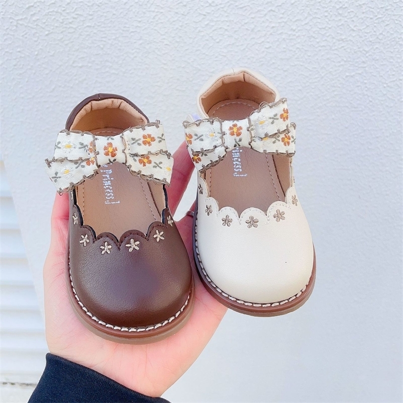 First Walkers Baby princess shoes spring products girl's garden style bow small leather shoes Han fan toddler shoes 230314