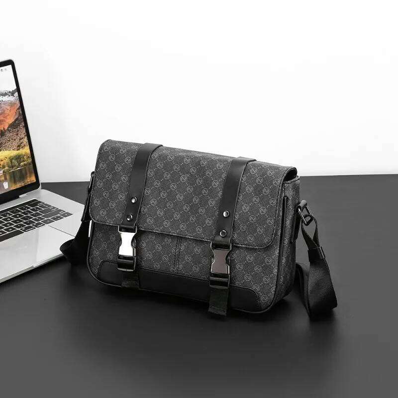 Hot Selling Fashion Hasp Plaid Print Men's Crossbody Large Capacity Shoulder Messenger Bag For Men Satchels Designer Bags