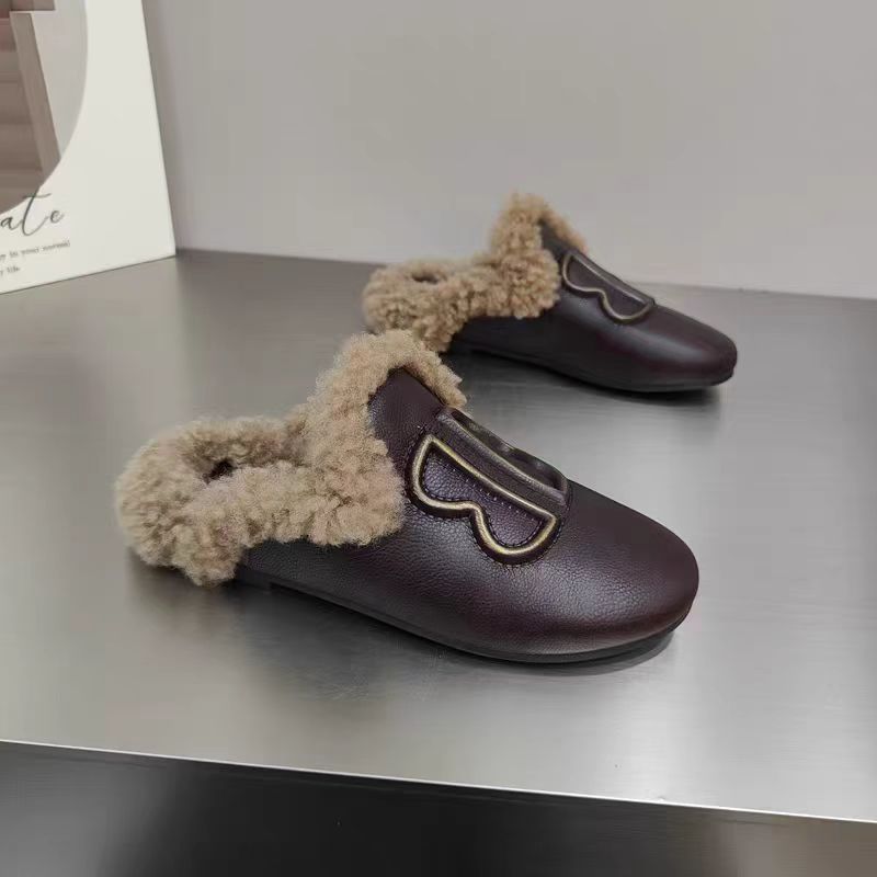 Designer shoes free shipping Soft leather lamb wool thick soled slippers for women fashionable casual shoes for outdoor wear black brown grey