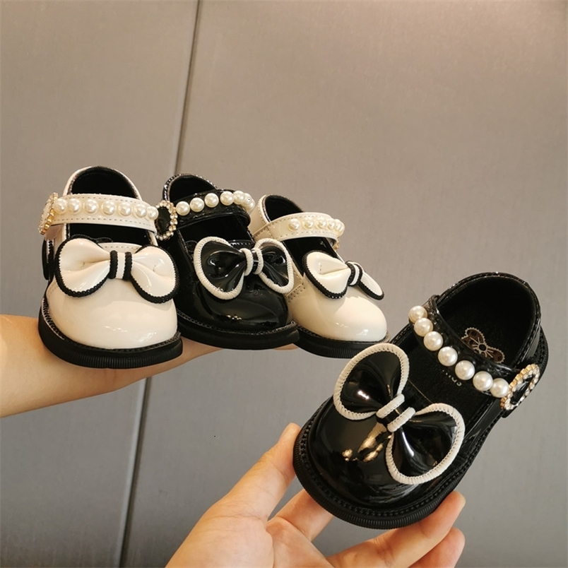 First Walkers Spring Autumn 0-3Y Kids Girls Leather Shoes with Bow Pearls Beading Princess Cute Soft Children Flats Baby Prewalker Shoes 230314