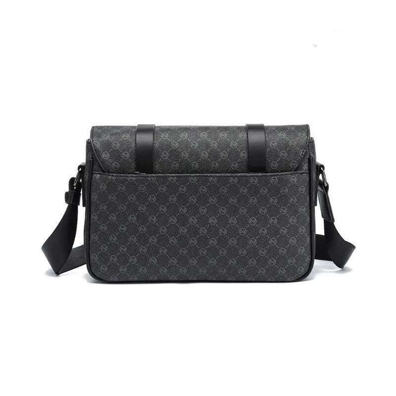 Hot Selling Fashion Hasp Plaid Print Men's Crossbody Large Capacity Shoulder Messenger Bag For Men Satchels Designer Bags