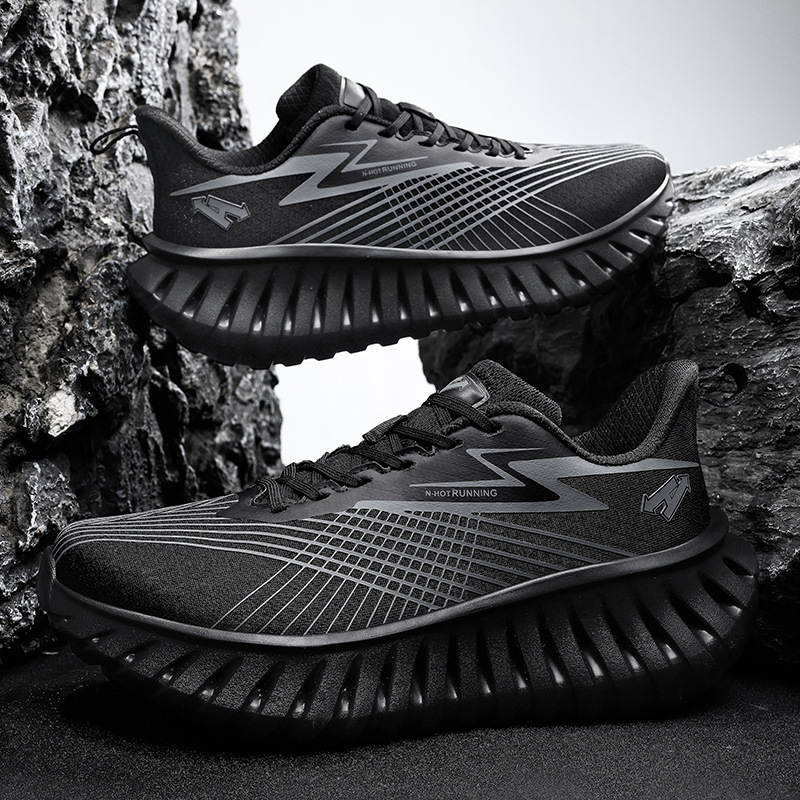 Designer shoes for both men and women, high-quality thick-soled comfortable flying mesh casual shoes, lightweight cushioning sports running shoes Free