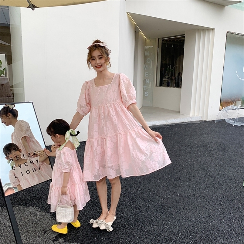 Family Matching Outfits Mommy and Me Dress Parent-child Outfit Family Clothing Family Matching Clothes Summer Mother-daughter Princess Lace Dress 2305