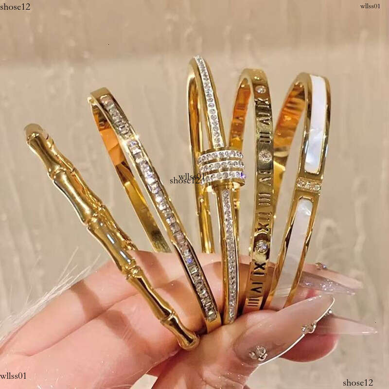 High-end sterling silver Girl Starry Sky Full Design Multi-functional Non-fading fashion Charm Bracelet