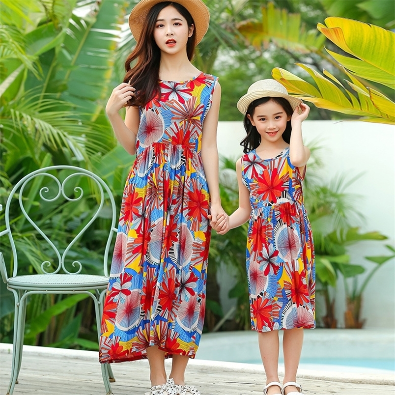 Family Matching Outfits Summer Mom and Daughter Flower Beach Dresses Children Girls Sleeveless Thin Soft Vestidos Parent-child outfit Kids Family Fitt