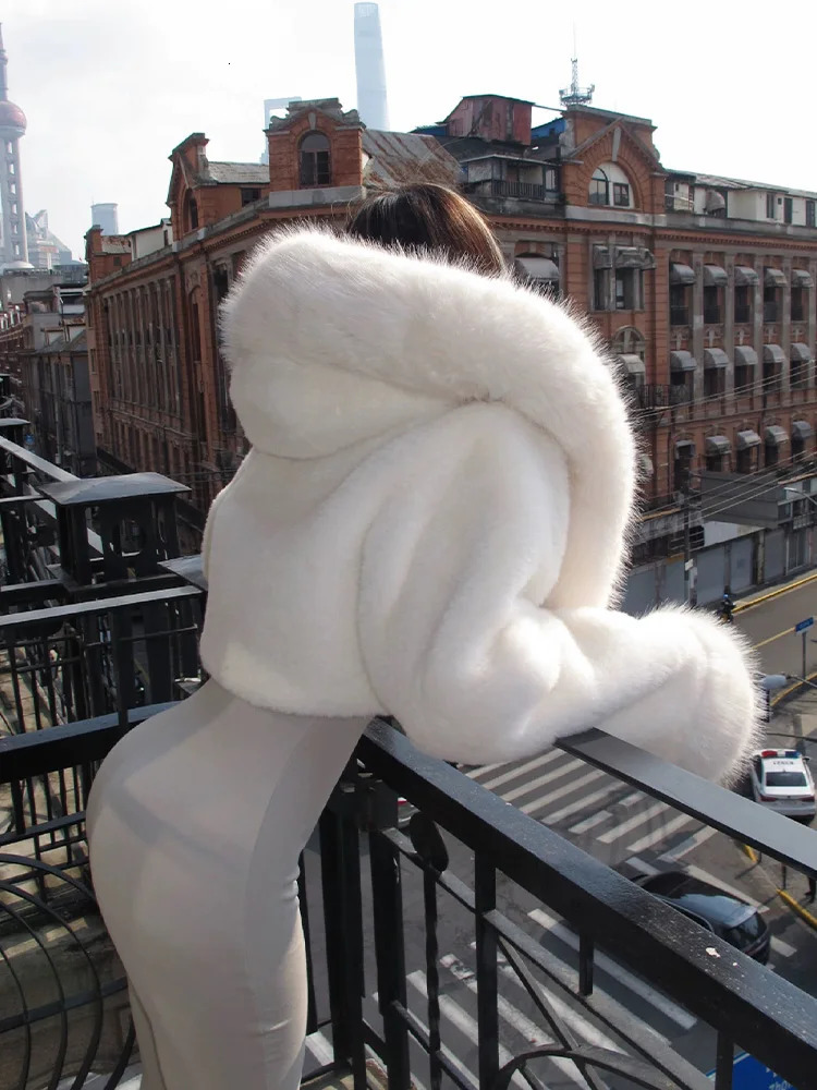 DFCF Women 2025 Autumn Winter Warm Faux Fur Coat Streetwear tie Hooded Loose Fox Fur Coat Female Casual Long Sleeve Jacket 250930