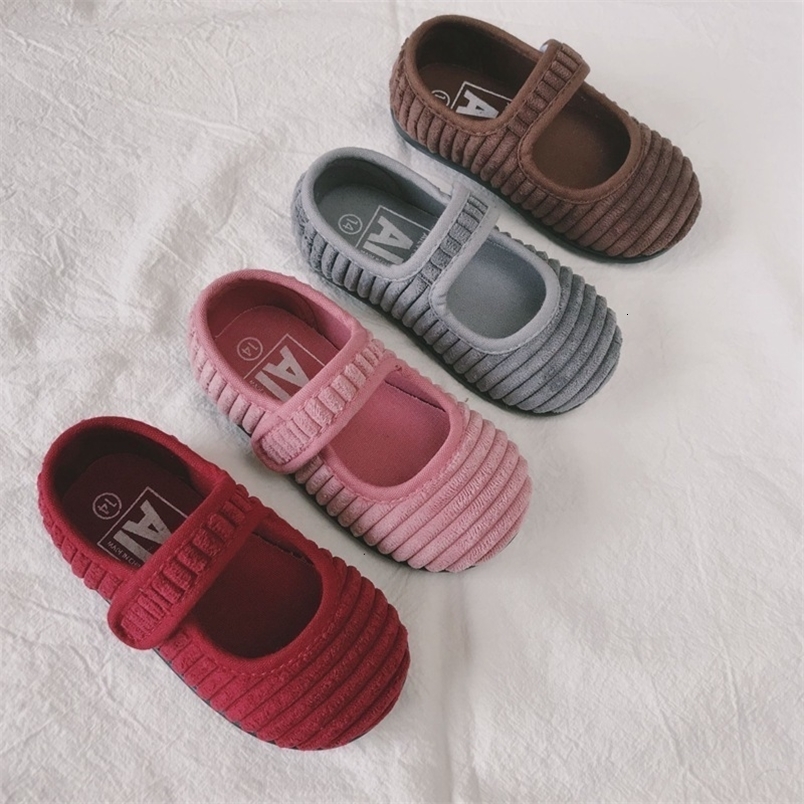 First Walkers born Baby Shoes Girls Princess Shoes Solid Colors Anti-slip Soft Sole Cotton Flat First Walker Infant Accessories 230314