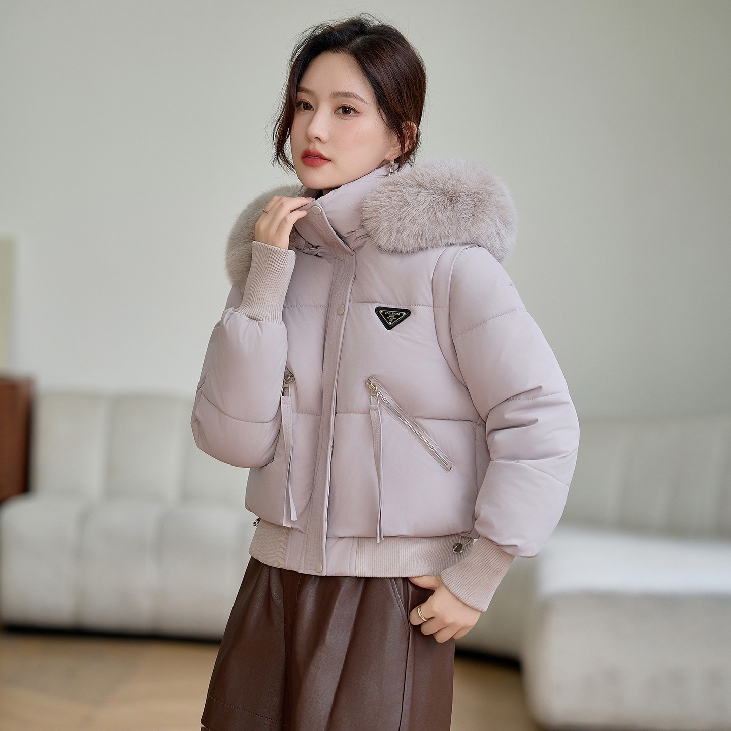 Winter Designer women's coat New Women's Short Puffer Jacket, American Style Hooded Winter Coat with Faux Fur, Thickened Loose Fit Outerwear