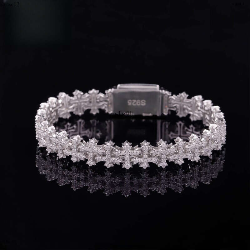 Popular New Sier Iced Out Hip Hop Jewelry VVS1 Sand Stone Cross Cuban Bracelet for Men