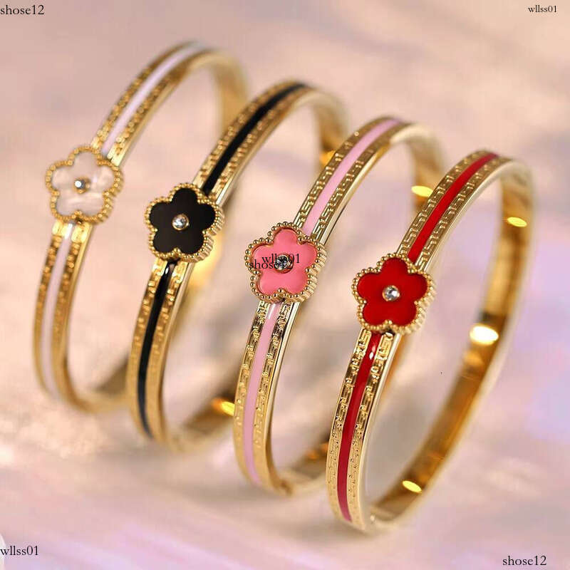 Gold-plated moissanite chain Five-leaf Clover Flower sterling silver Bracelet for Women