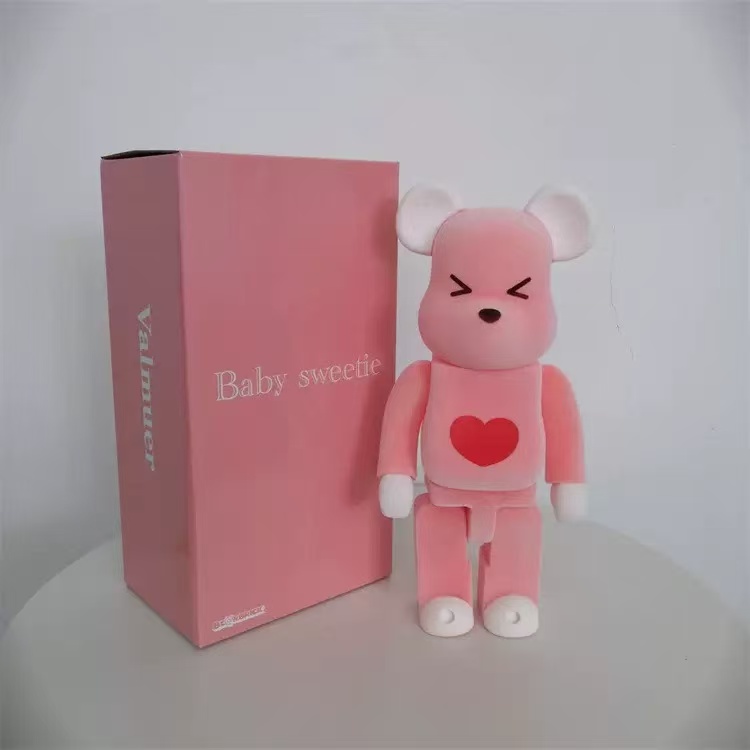 Cartoon Collectibles: Wholesalers' Party Decoration Figures for Birthdays & Home Decor