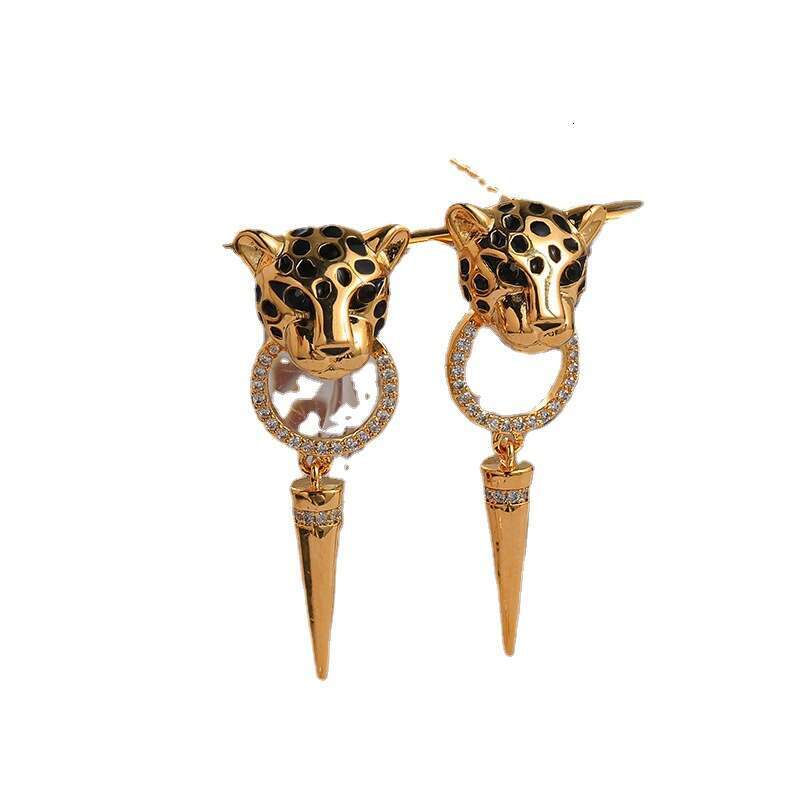 Leopard Earrings for Women, High-End Personality Hip-Hop Trendy Gold Stud Earrings, Light Elegant Niche Design Ear Jewelry