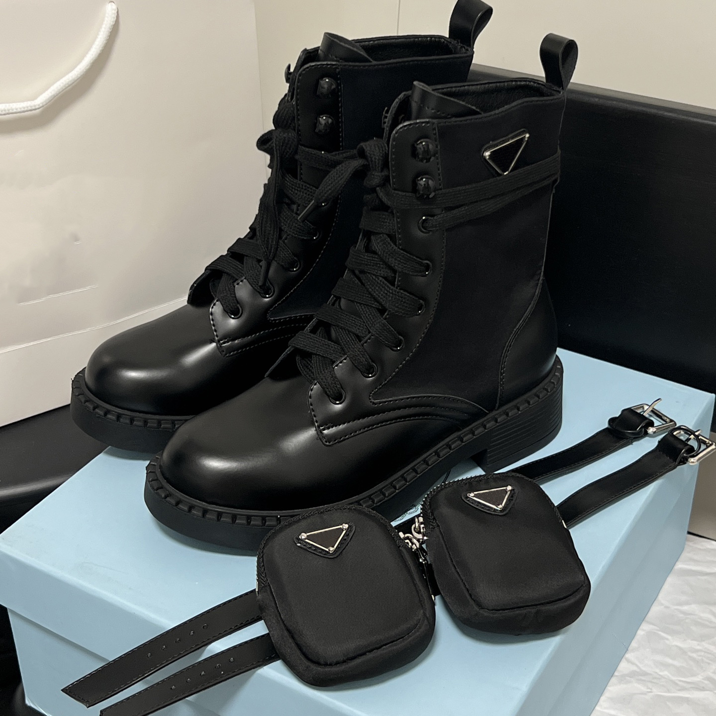 Italian designer womens autumn and winter new lace up Martin boots womens quilted leather middle boots luxury round toe formal shoes short boots size 35-40 0025P