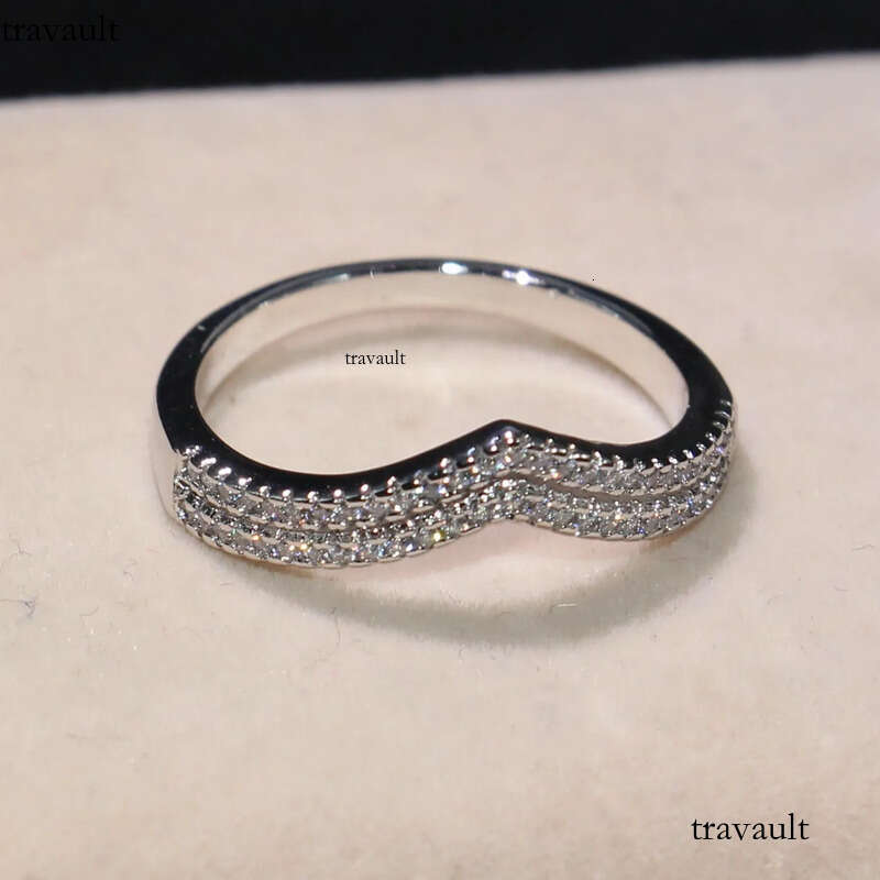 Double V Style Cute Jewelry Sterling Sier Pave White Sapphire CZ Dia Party New Female Wedding Band Ring For Lovers' Gift
