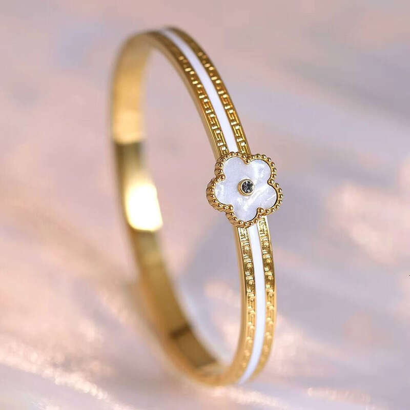 Gold-plated moissanite chain Five-leaf Clover Flower sterling silver Bracelet for Women