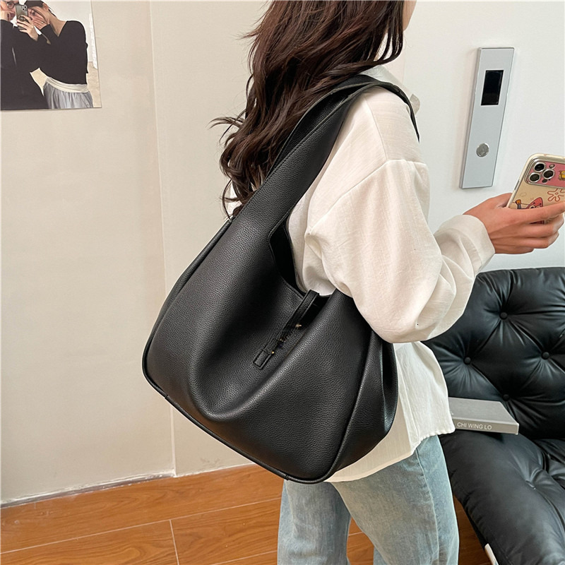 new spring tote bag shopping bag shoulder bag large capacity bucket bag designer bag shoulder bag luxury fashion bag crossbody bag