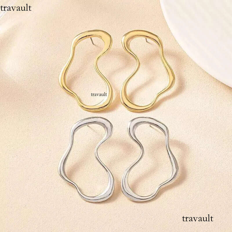 DHCollections Trend Metal Geometric Heart shaped New Design Irregular Simple Earrings Women's Fashion Accessories Gifts 2025