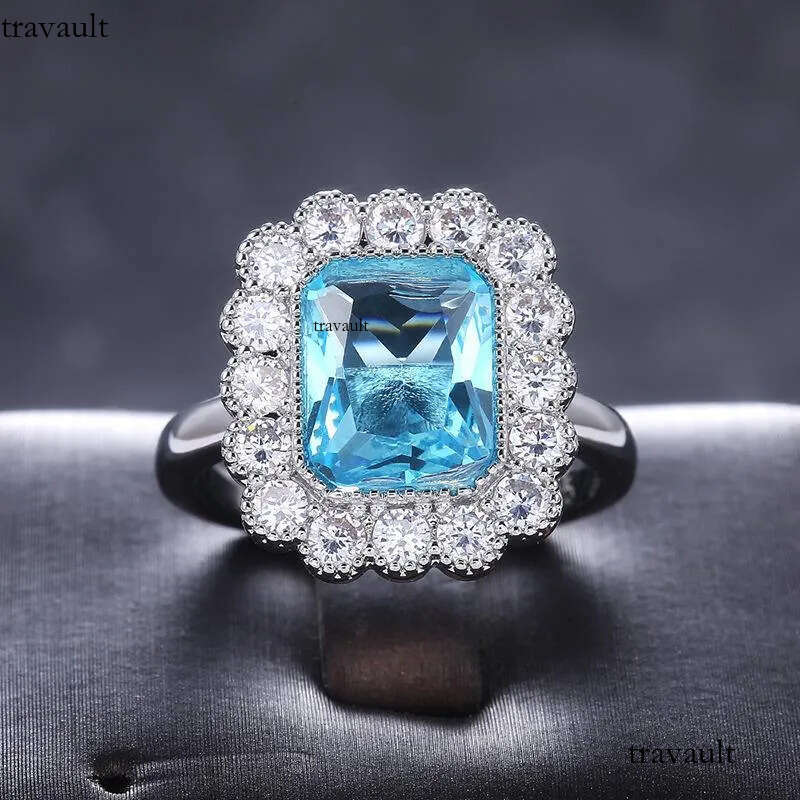 Wholesale Bulk Aquamarine Cluster Rings Sier Wedding Engagement For Women Huge Sky Blue Cubic Zircon Prong Setting Valentine's Gift