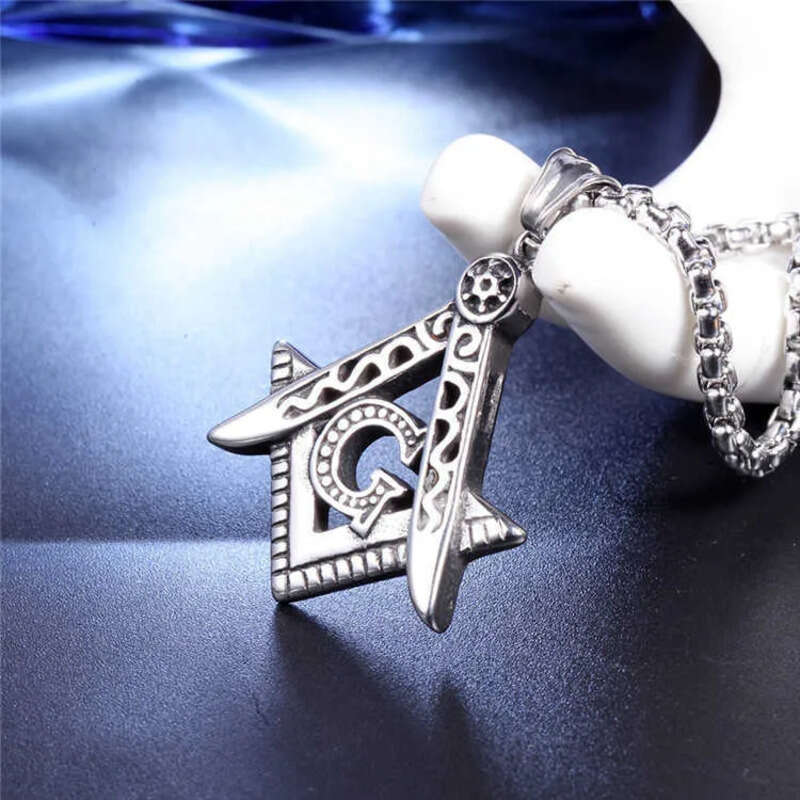 Fashion New Hip Hop 316 Stainless Steel Gold Sier Freemason Masonic Emblem Free Mason Pendant jewelry with CZ stones