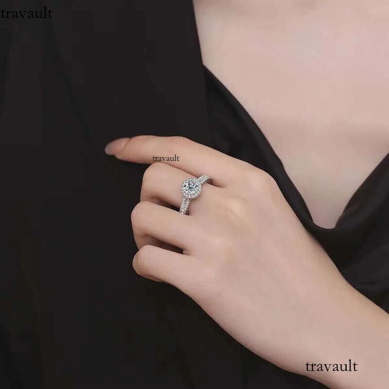 DHCollections Fashion Round Inlaid Dia 2 Cs Moissanite S Sterg Sier Wedding Proposal Gift Ring