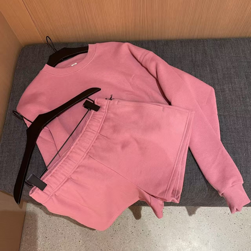 Designer Yoga Set 2 pieces Cropped Sweatshirts+Shorts Crew neck Pullover Womens Short Tracksuit Studio-to-street Weekend City Jogger Sweatsuit with Chrome Logo