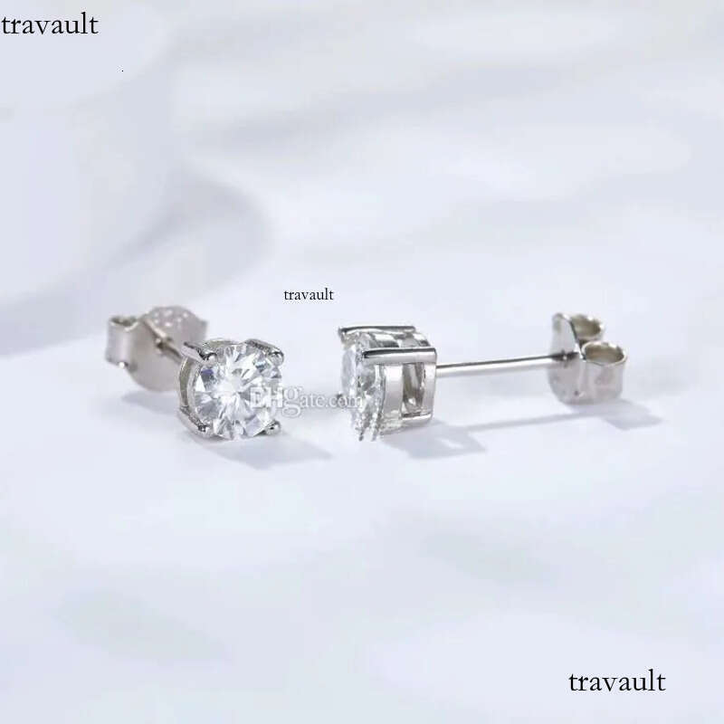 Minimalist Studs Sier Moissanite Earring