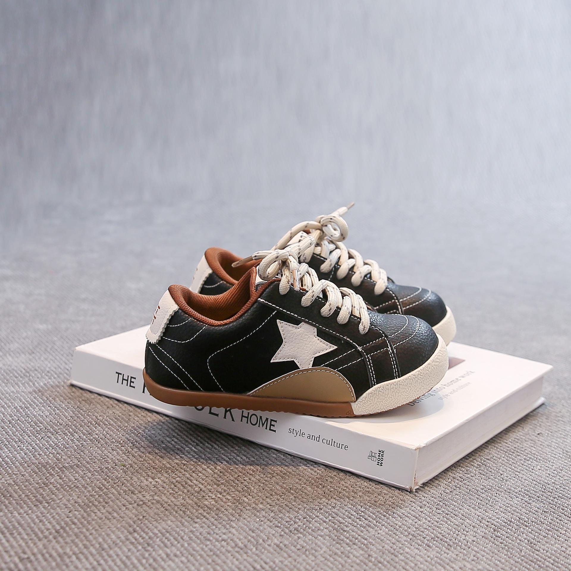 Fashionable Low Cut Breathable Height Increasing Fashion Designer Designer Shoes Soft Soled Sports Shoes Autumn New Luxury Shoes Men's And Women&