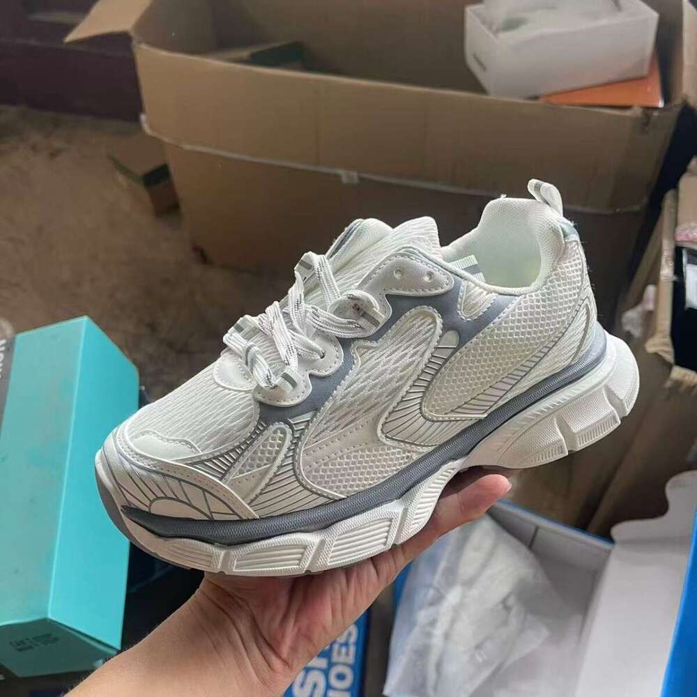 Wenzhou Cheap Low Price Shoes Men's Sports Slippers Running Bulk Mix 62 e2
