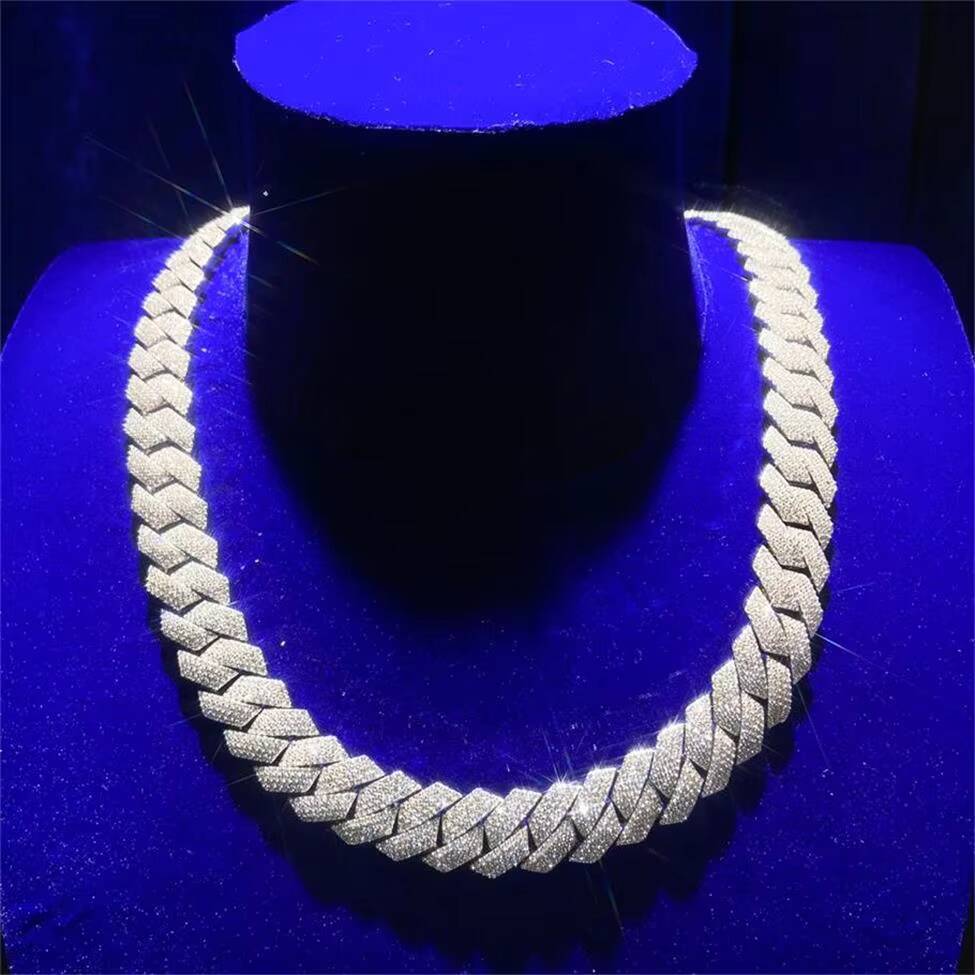 Hiphop New Arrival Jewelry 20mm Iec Out VVS Moissanite Diamond 925 Sterling Silver Cuban Chain Necklace for Men