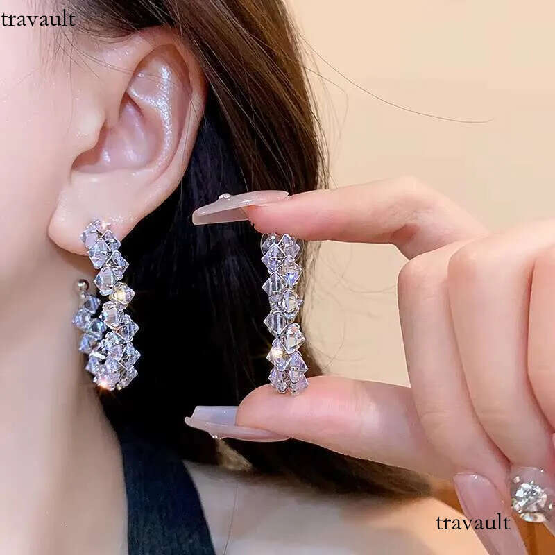 Crystal Rhinestone Hoop Women Elegant Lightweight Gold Plated Circle Earrings Sparkly Statement Jewelry for Parties and Daily Wear