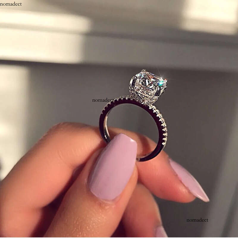 2024 Choucong Brand Designer Wedding Rings Jewelry Sterling Sier Oval Cut White Topaz Moissanite Dia Party Eternity Women Couple Bridal Ring Set 33