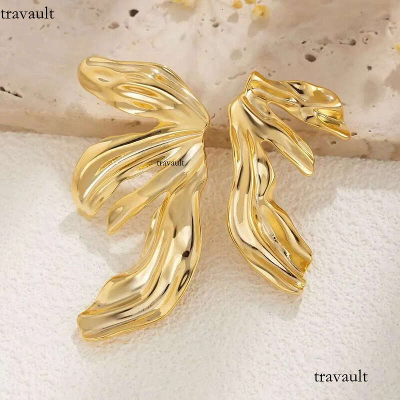 DHCollections Designer Water Grass Stud Earrings for Women Trendy Ladies Daily Accessories 2024 Fashion Jewelry Female Girls Gifts Decoration